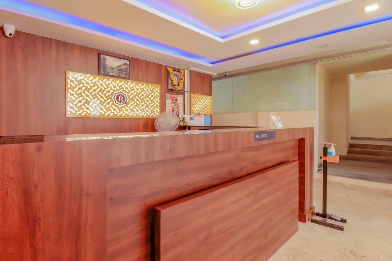 Oyo Flagship 80044 Royal Wood Deluxe บังกาลอร์ ภายนอก รูปภาพ